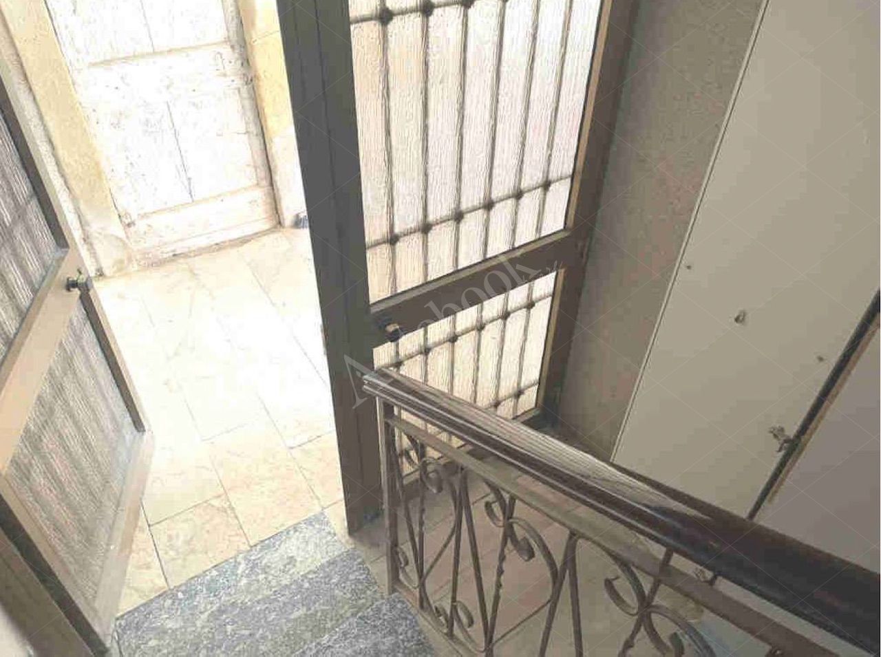 Porzione di fabbricato rurale di 92 mq con box singolo in Missaglia