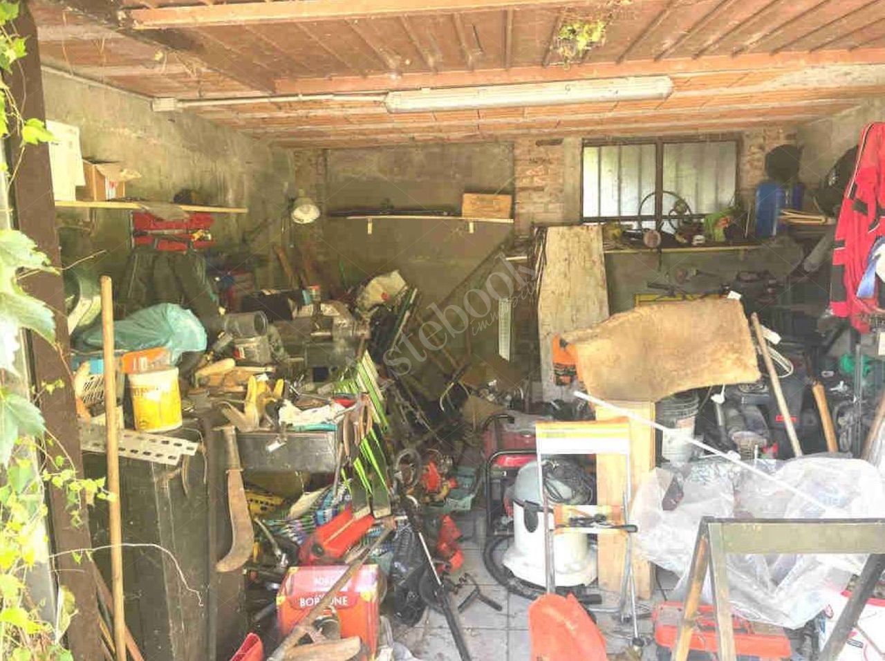 Porzione di fabbricato rurale di 92 mq con box singolo in Missaglia