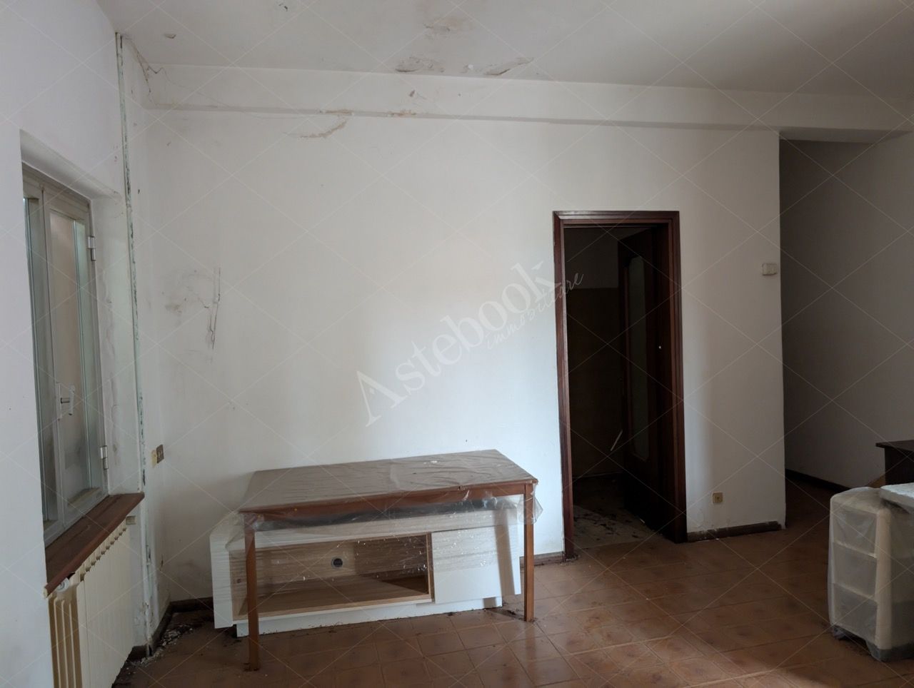 Complesso industriale con appartamento in Lurate Caccivio