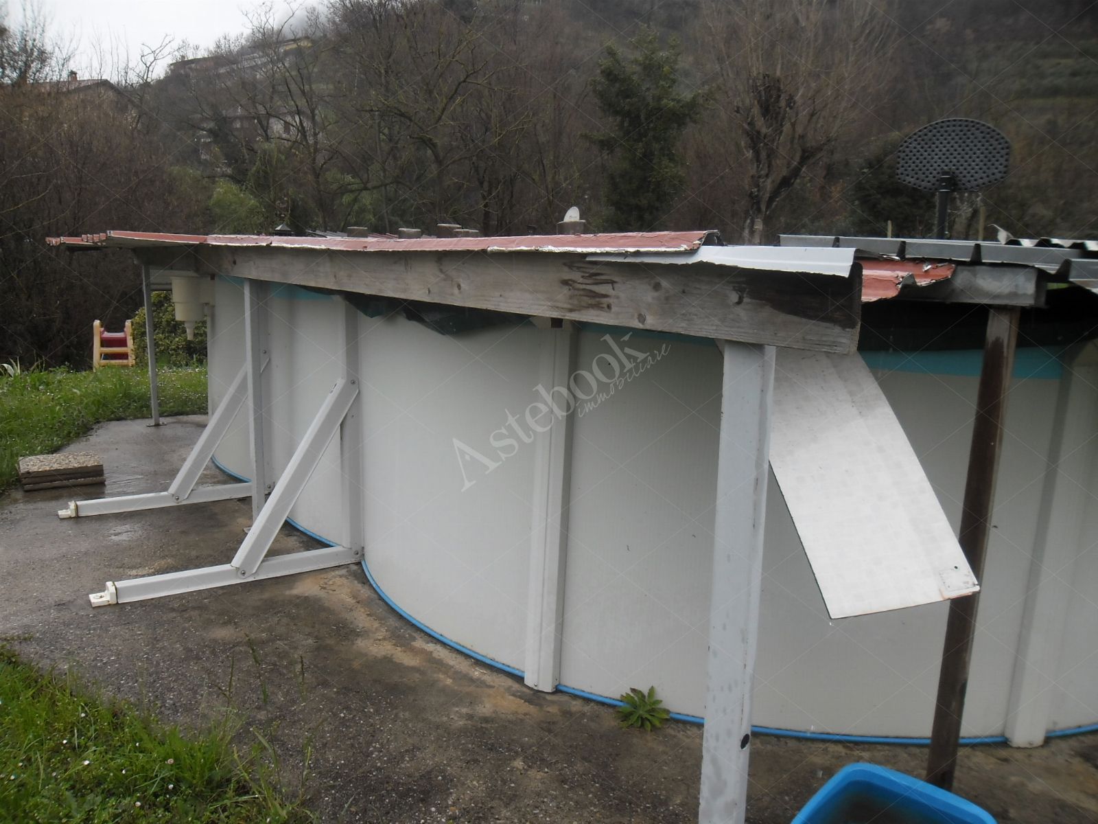 Quota indivisa di 1/4 di appartamento, 1/4 di deposito e 1/4 di terreno in San Paolo D'Argon