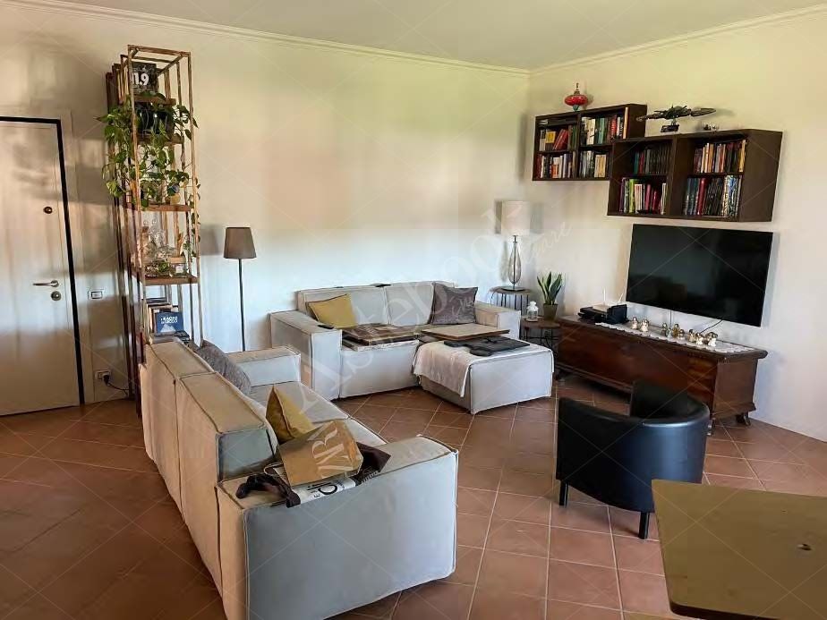 Appartamento di 138 mq al terzo piano con box e cantina in Robbiate