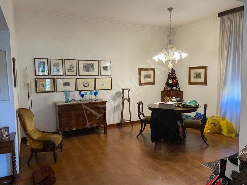 Appartamento di 138 mq al terzo piano con box e cantina in Robbiate