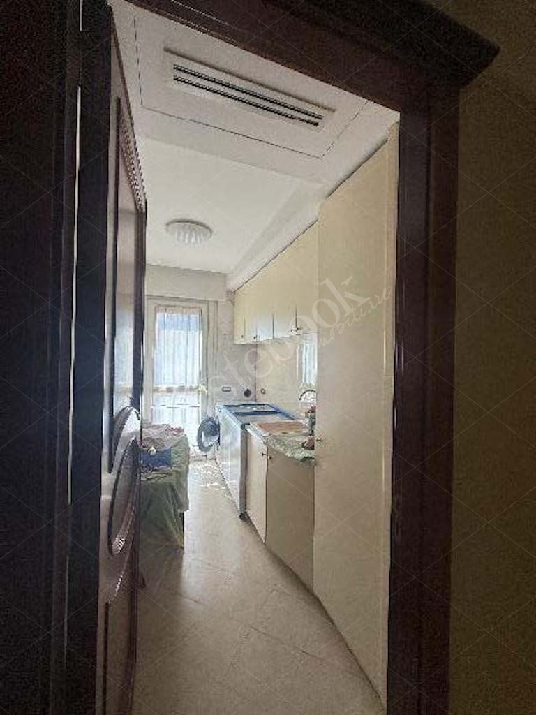 Prestigioso attico di 669 mq con centro benessere, terrazzo e ampia autorimessa in Foggia