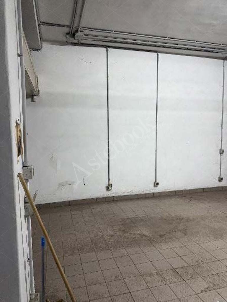 Prestigioso attico di 669 mq con centro benessere, terrazzo e ampia autorimessa in Foggia