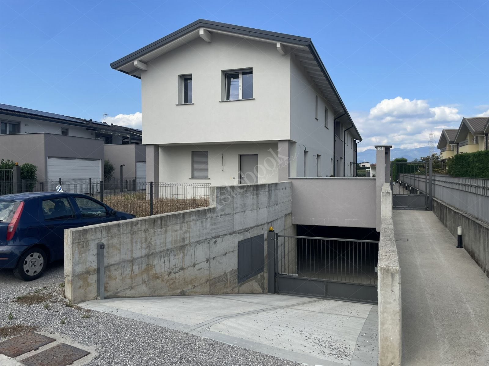 Appartamento al piano terra di 76 mq con box auto in Sulbiate