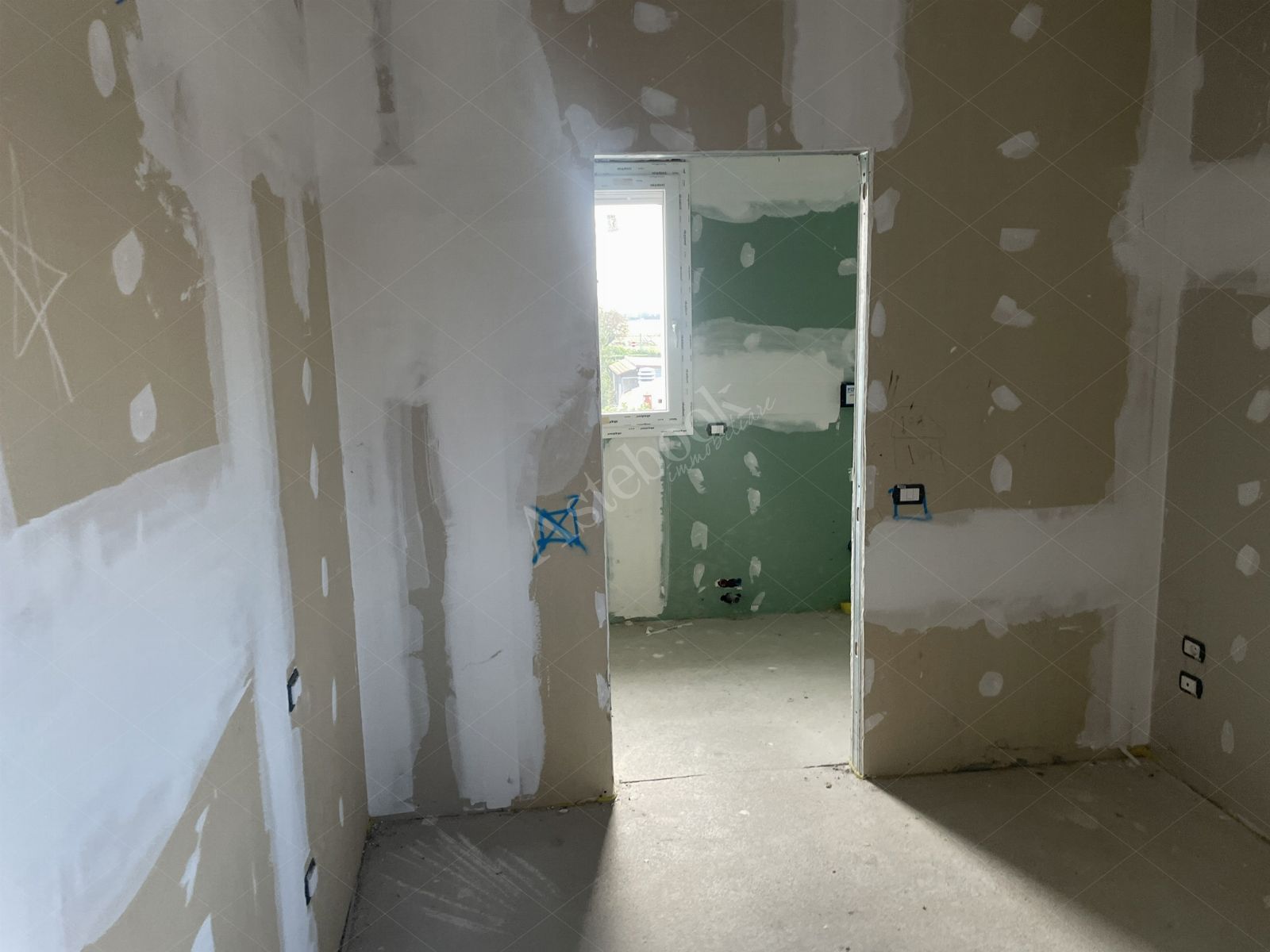 Appartamento al primo piano di 131 mq con box auto in Sulbiate