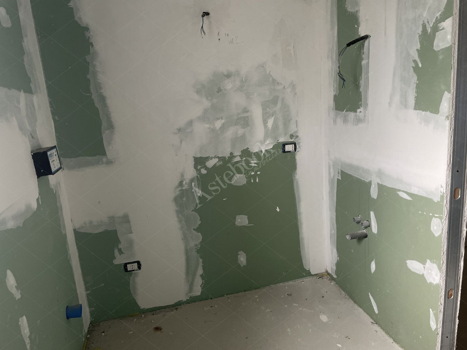 Appartamento al primo piano di 131 mq con box auto in Sulbiate