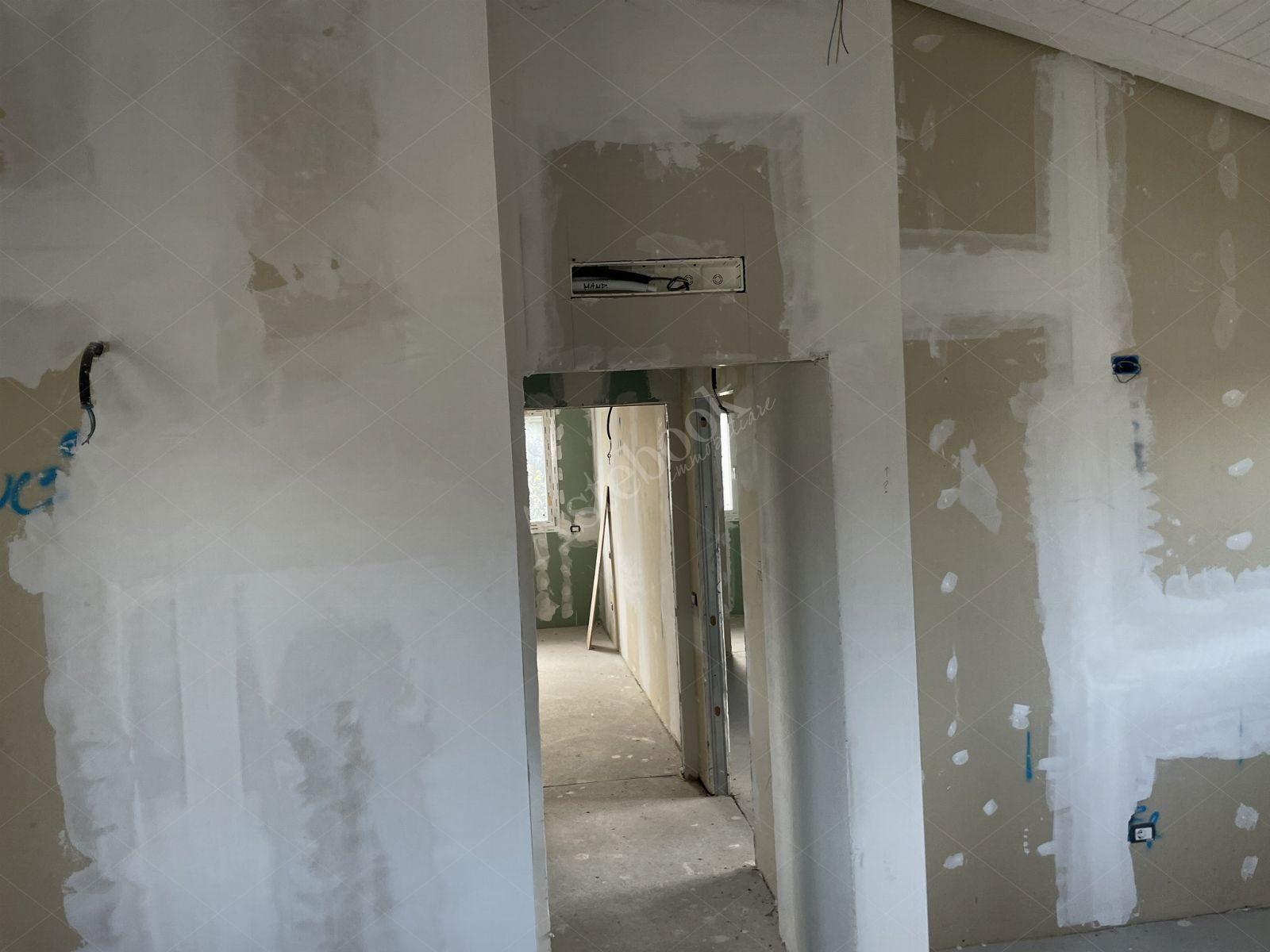 Appartamento al primo piano di 131 mq con box auto in Sulbiate