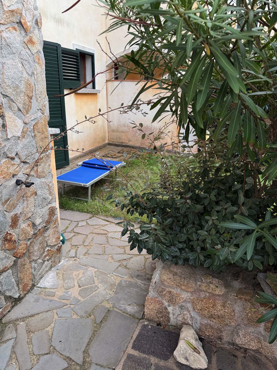 Appartamento di 54 mq al piano terra con autorimessa in Santa Teresa Di Gallura