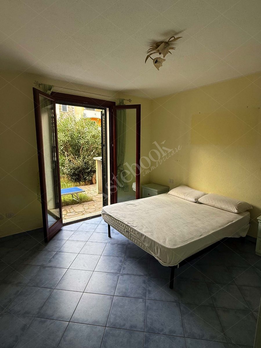 Appartamento di 54 mq al piano terra con autorimessa in Santa Teresa Di Gallura