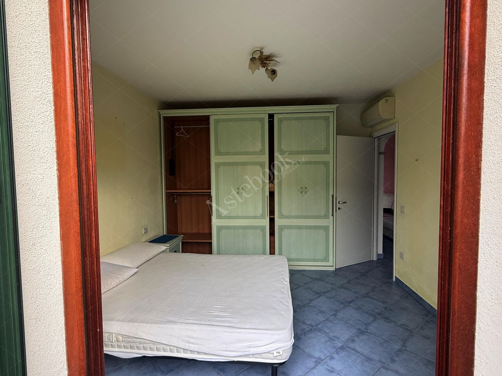 Appartamento di 54 mq al piano terra con autorimessa in Santa Teresa Di Gallura