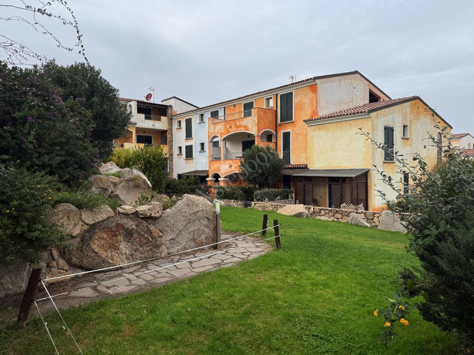 Appartamento di 54 mq al piano terra con autorimessa in Santa Teresa Di Gallura