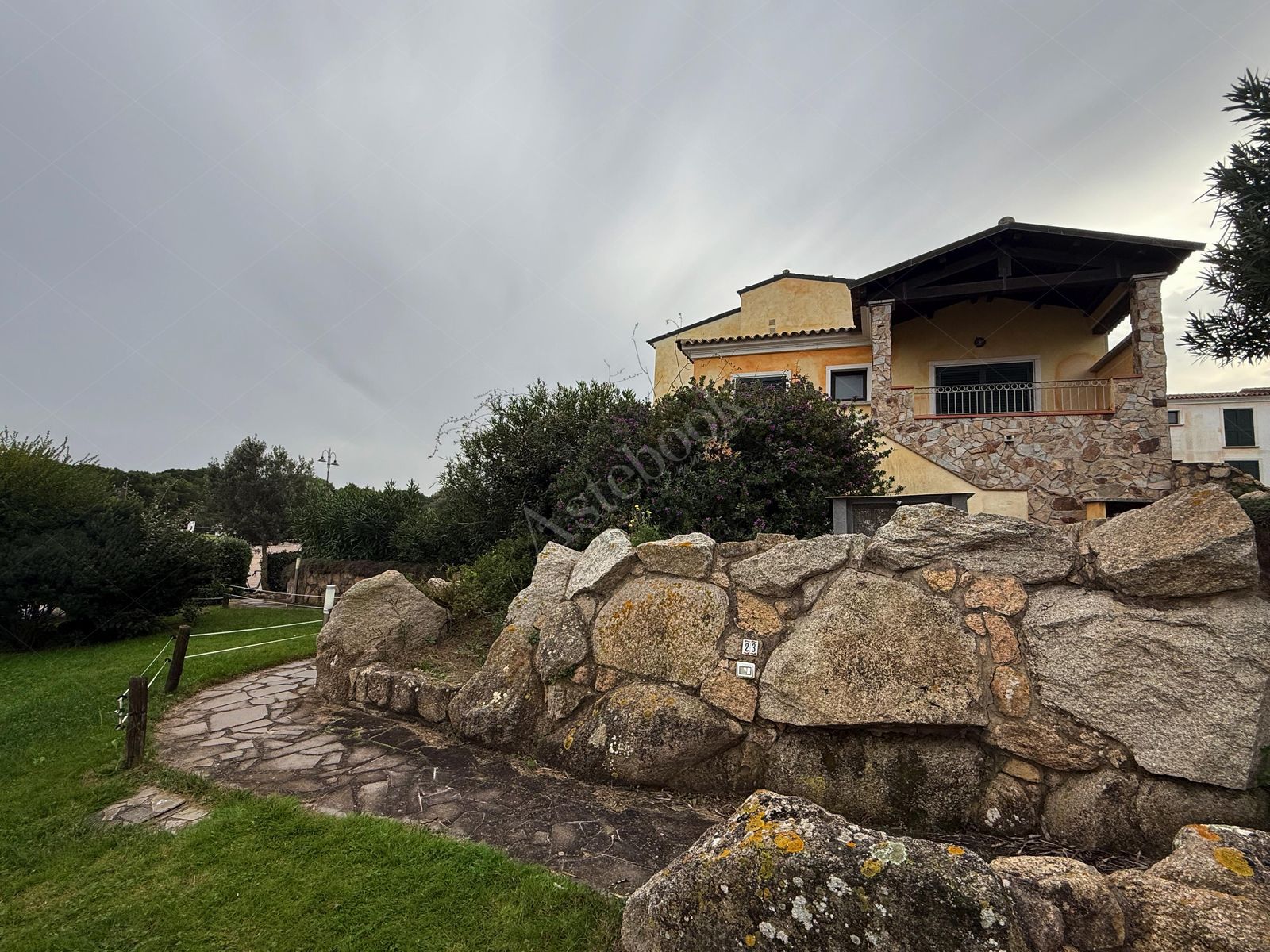 Appartamento di 57 mq al piano terra con autorimessa in Santa Teresa Di Gallura