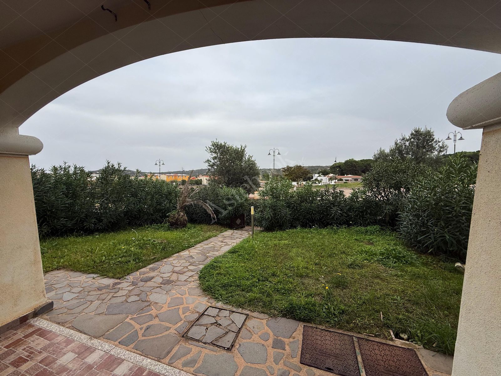 Appartamento di 57 mq al piano terra con autorimessa in Santa Teresa Di Gallura