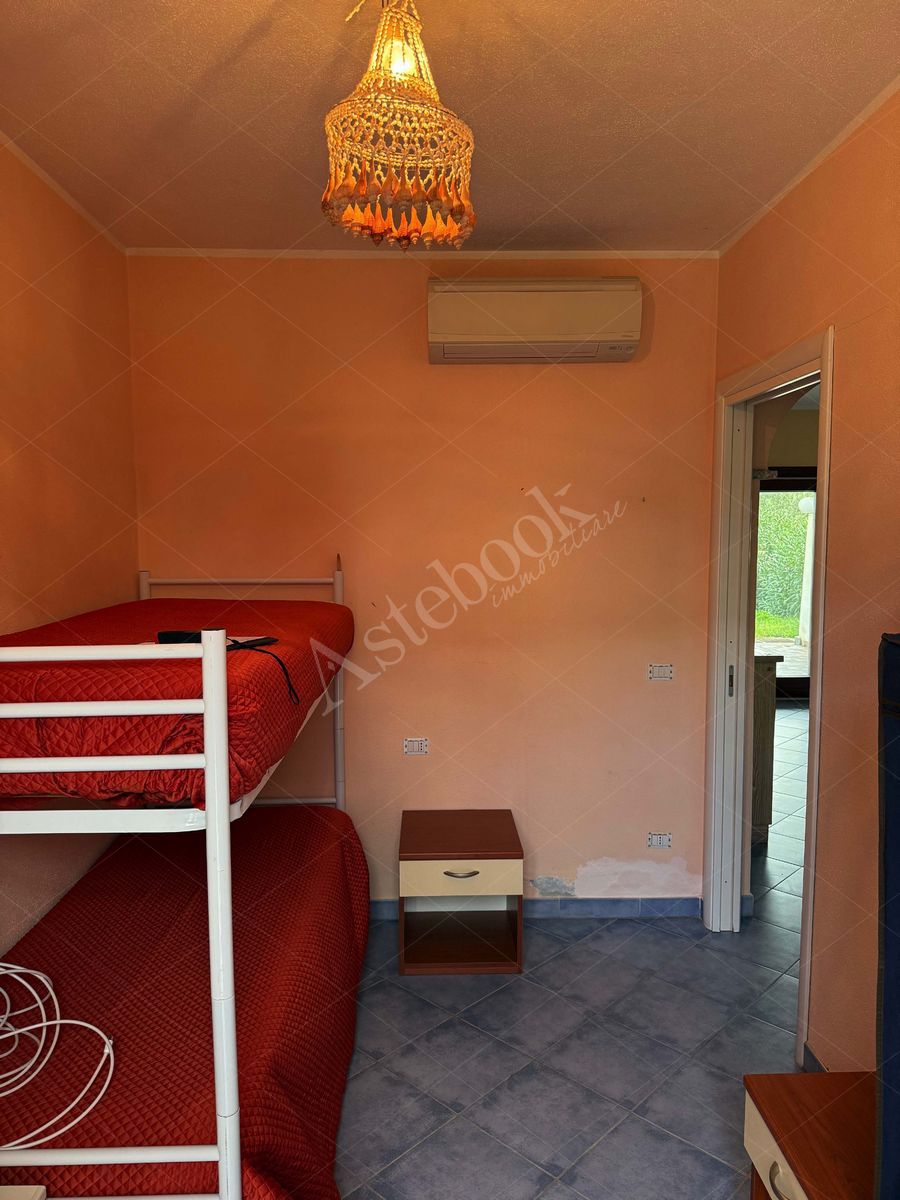 Appartamento di 57 mq al piano terra con autorimessa in Santa Teresa Di Gallura