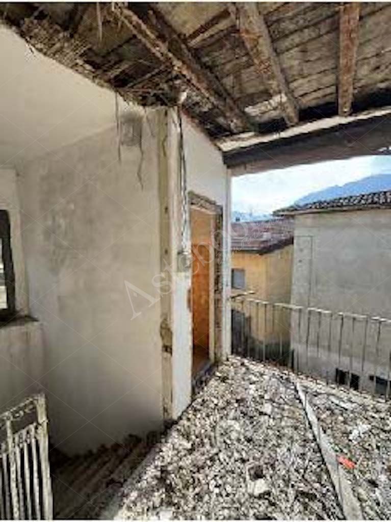 Appartamento al piano terra di 38 mq in Cremeno 