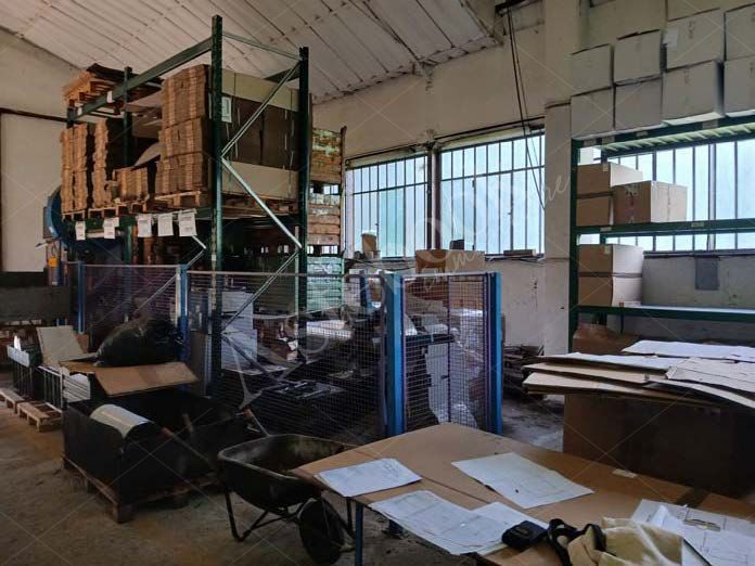 Capannone industriale con area di pertinenza in Mongrando